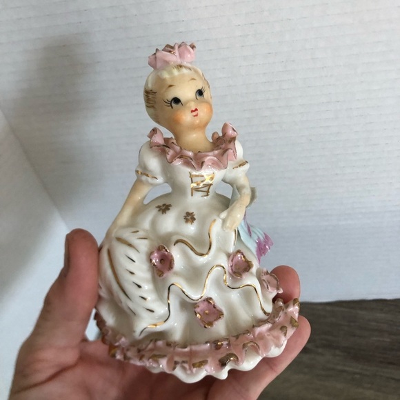 Vtg Japan Girl Figurine with Frilly Dress - Picture 14 of 14